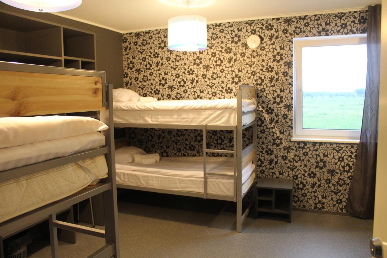 Tuhamaee Hostel Kiviõli Kamer foto