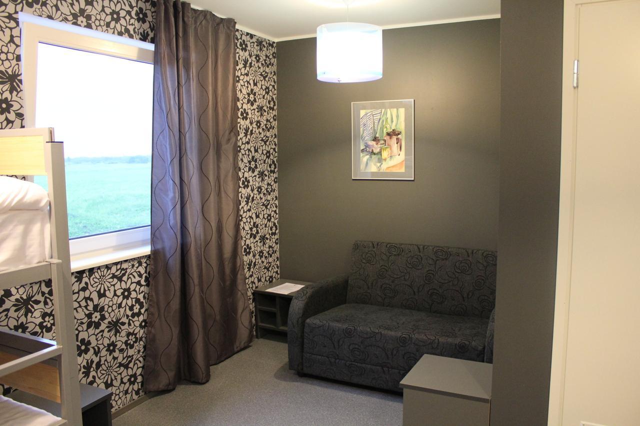 Tuhamaee Hostel Kiviõli Kamer foto
